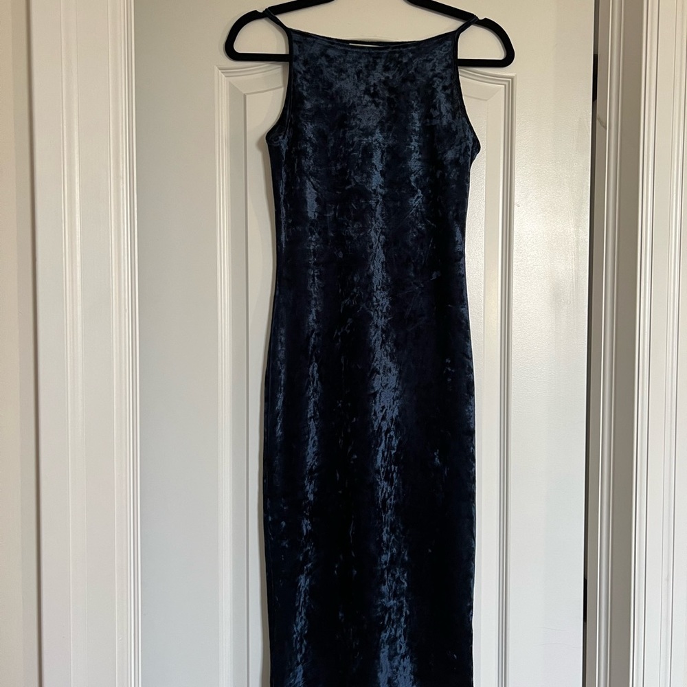 Navy blue velvet midi dress